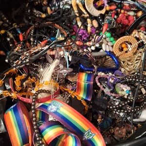 Massive Crafters Jewelry & MISC SALE FULL 4 lbs BEADS MISC GREAT LOT - vintage